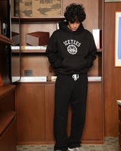 Cargar imagen en el visor de la galería, Icetees Santa Cruz Hoodie Boxy Black
