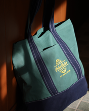 Cargar imagen en el visor de la galería, Icetees Studio Carry Tote Green
