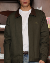 Cargar imagen en el visor de la galería, Icetees Canvas Work Jacket Olive Leather Collar
