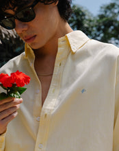 Cargar imagen en el visor de la galería, Icetees Yellow Man Shirt
