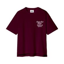 Cargar imagen en el visor de la galería, Polera Oversize Icetees Club House Burgundy
